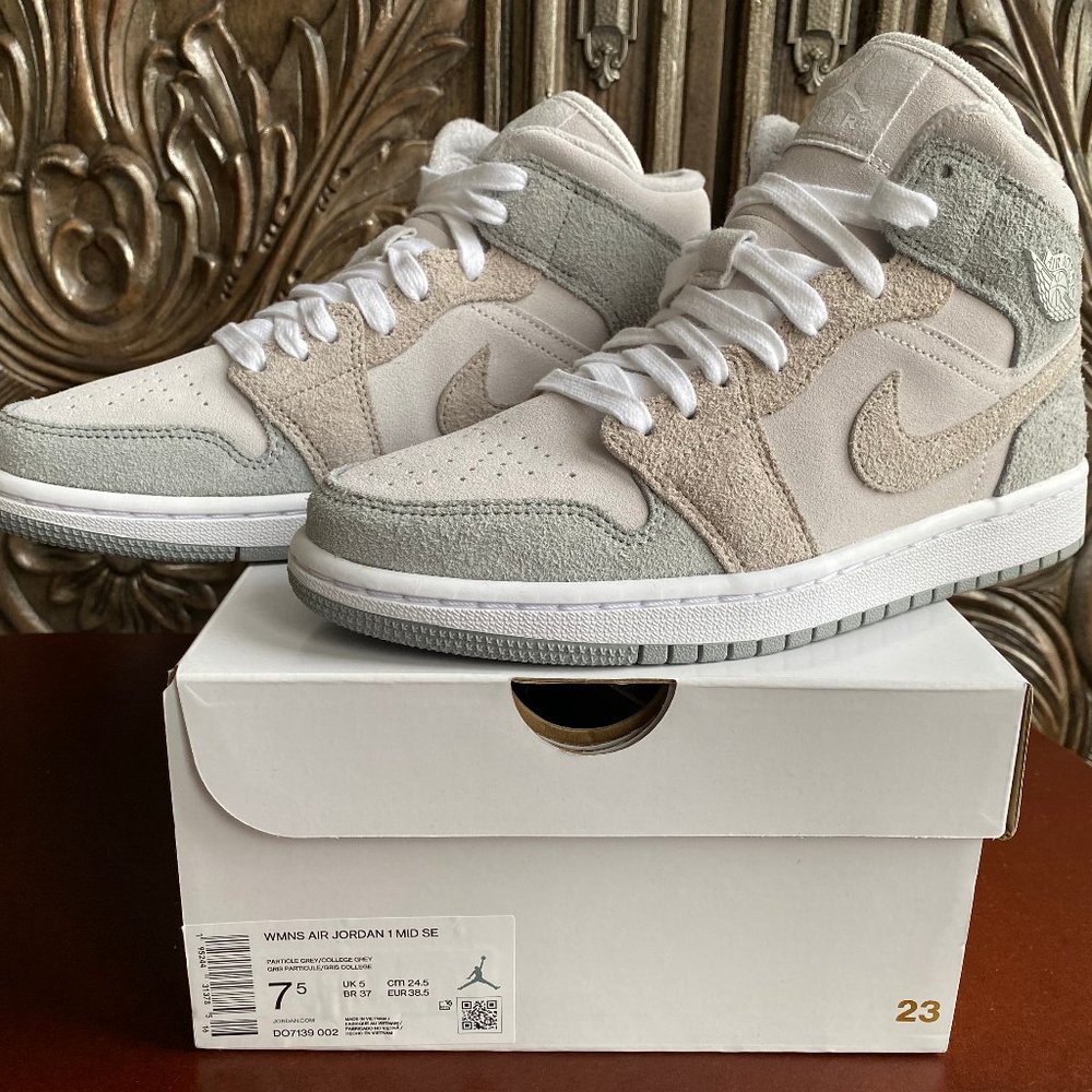 Nike Air Jordan 1 Mid SE Particle Grey - Women's 7.5/Youth 6/Men's 6